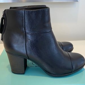 Clarks Black Leather Bootie - Sz 6